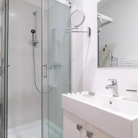 L'acapulco, T1, Clim, Place Comedie Apartment *